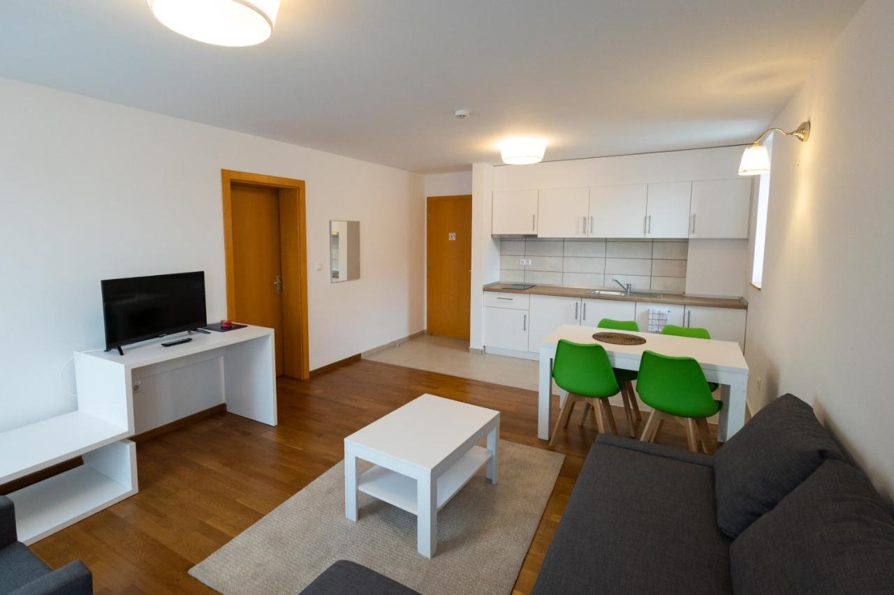 Merkur Apartments - Self Check-In Miercurea Ciuc Exterior foto